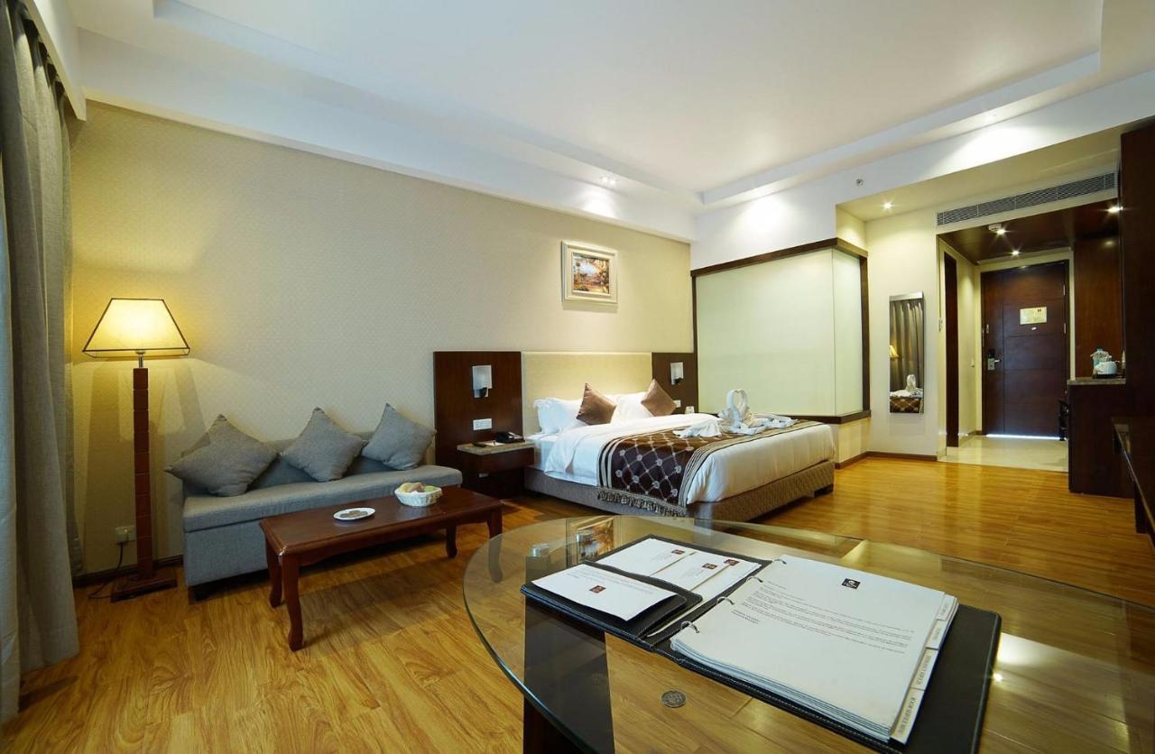 Clarion Inn Jaipur Kukas Екстериор снимка