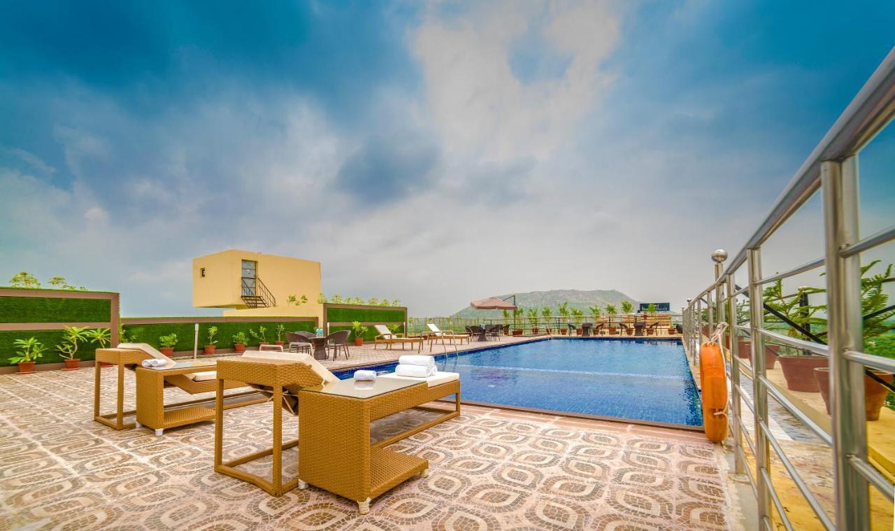 Clarion Inn Jaipur Kukas Екстериор снимка