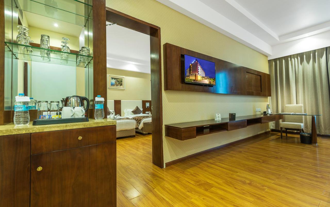 Clarion Inn Jaipur Kukas Екстериор снимка