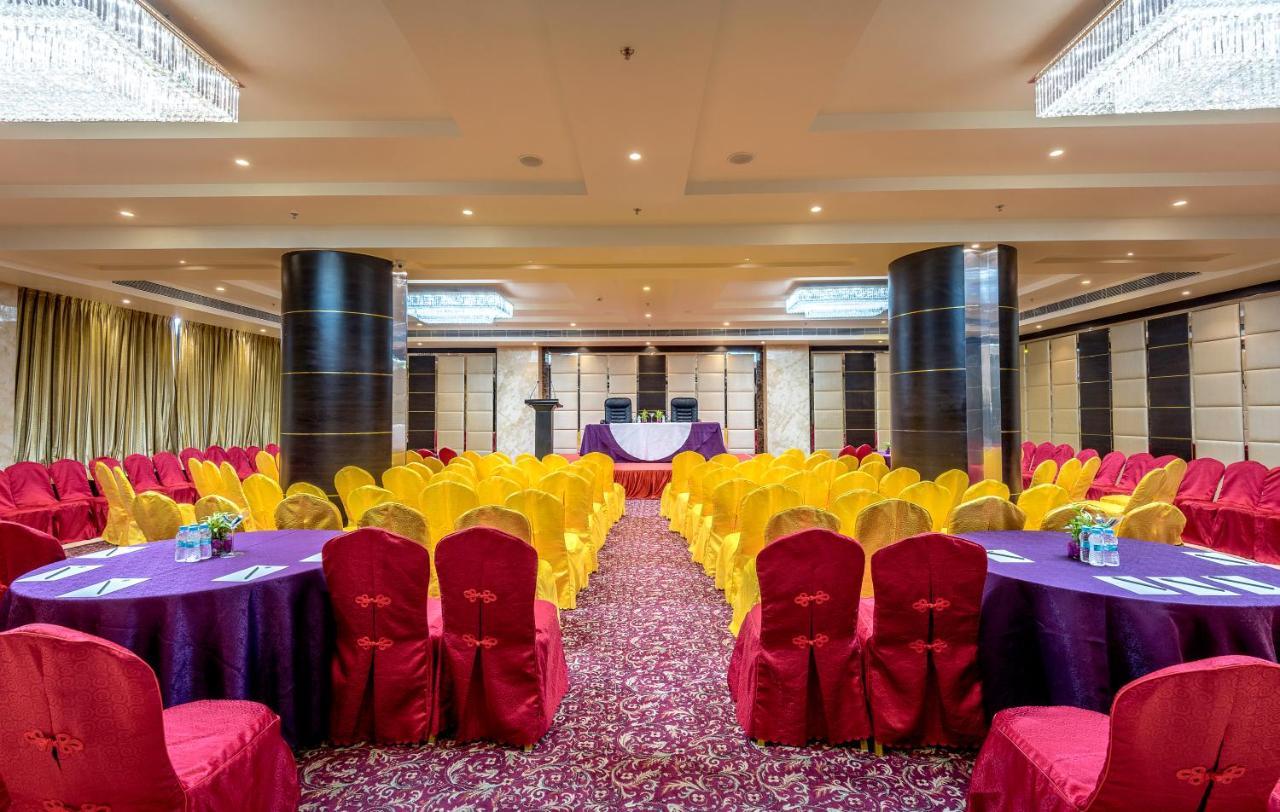 Clarion Inn Jaipur Kukas Екстериор снимка