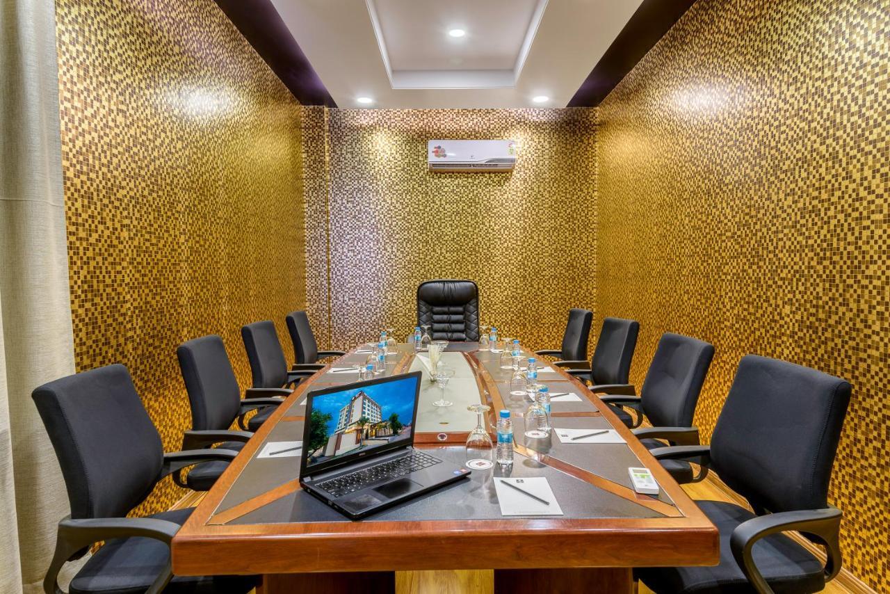 Clarion Inn Jaipur Kukas Екстериор снимка