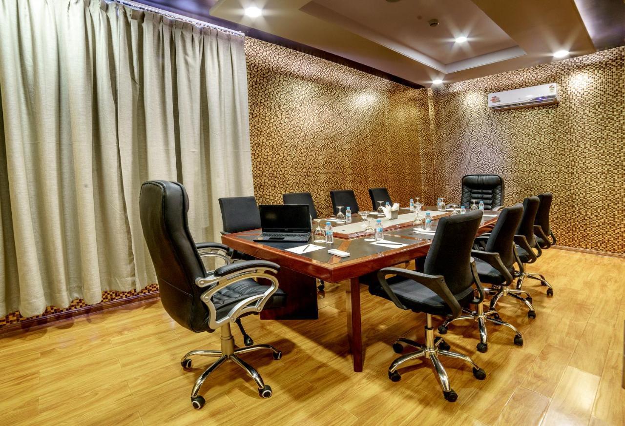 Clarion Inn Jaipur Kukas Екстериор снимка