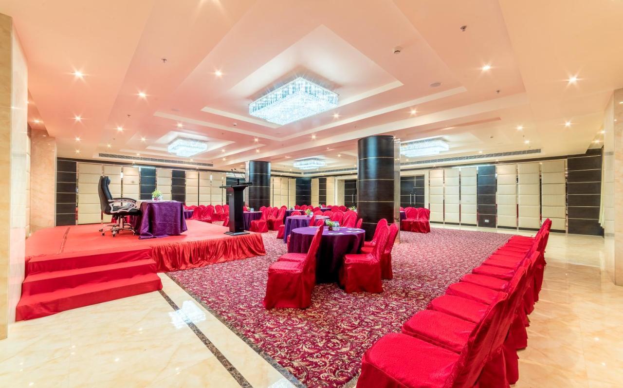 Clarion Inn Jaipur Kukas Екстериор снимка