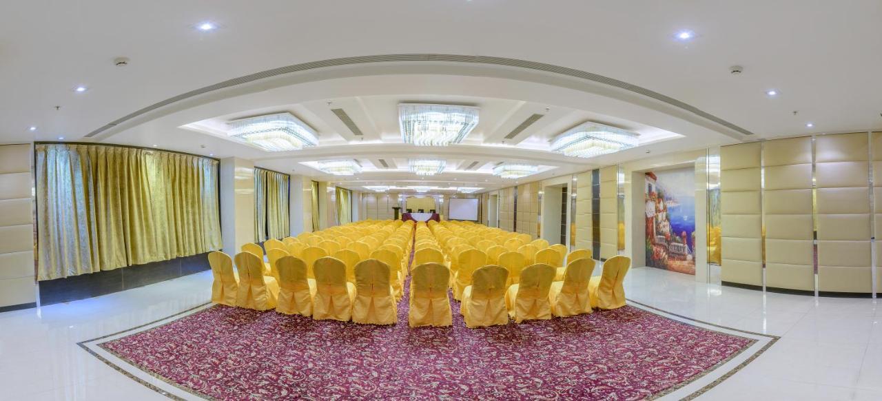 Clarion Inn Jaipur Kukas Екстериор снимка