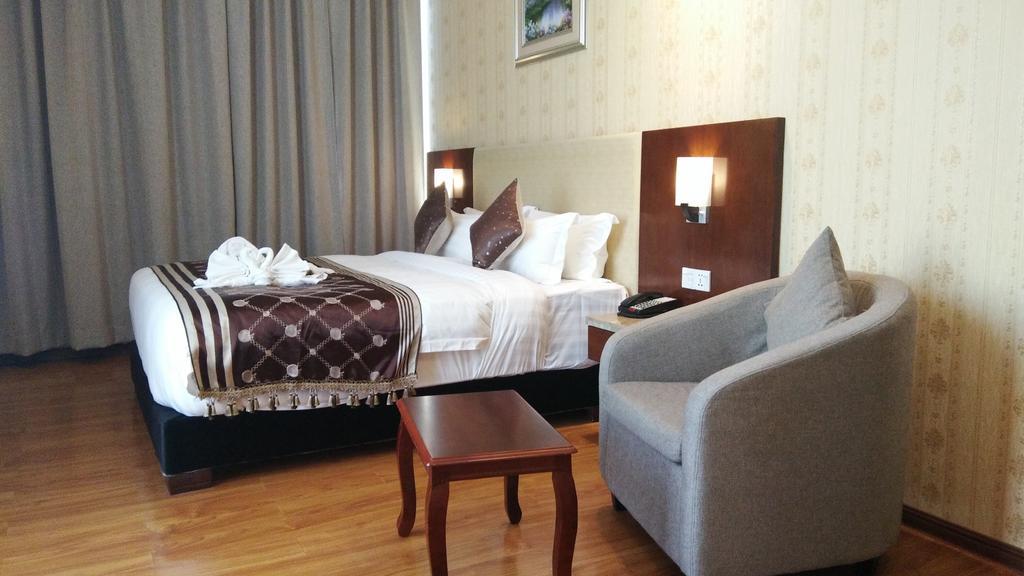 Clarion Inn Jaipur Kukas Екстериор снимка
